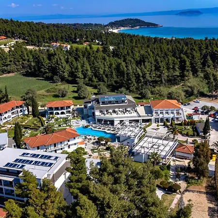 Resort Chrousso Village
