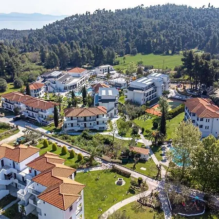 Chrousso Village منتجع 4*