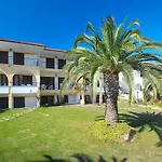 Resort Chrousso Village