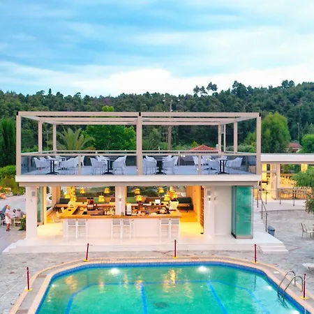 Ośrodek wypoczynkowy Chrousso Village 4*