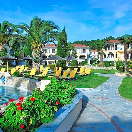 Complex Chrousso Village