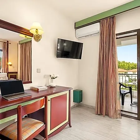 Complex Chrousso Village 4*