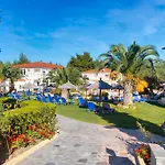 Resort Chrousso Village