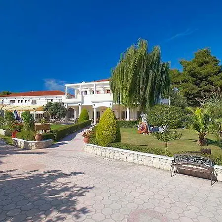 منتجع Chrousso Village