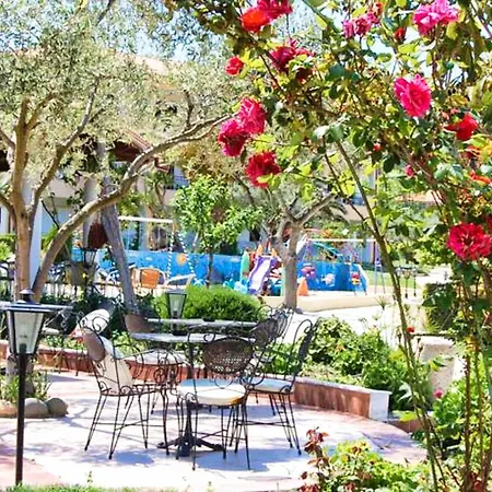 Chrousso Village باليوري