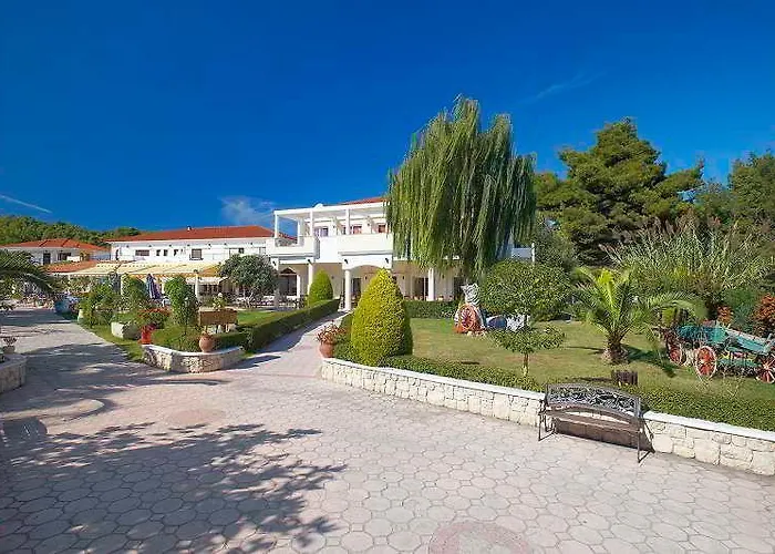 Resort Chrousso Village