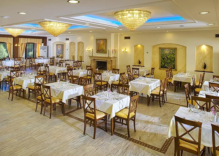 Resort Chrousso Village